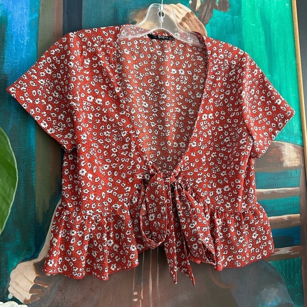 SHEIN Red Floral Tie Front Peplum Blouse Women’s Boho Cottagecore Crop Top - Picture 3 of 15